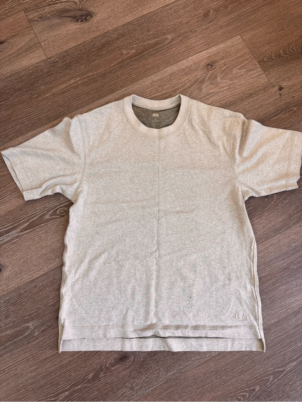 Uniqlo x JW Anderson T shirt